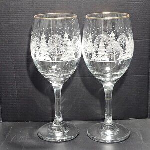 2 Libbey PINES Wine Glasses 10oz Winter Scene white decal gold rim Arbys Lynns